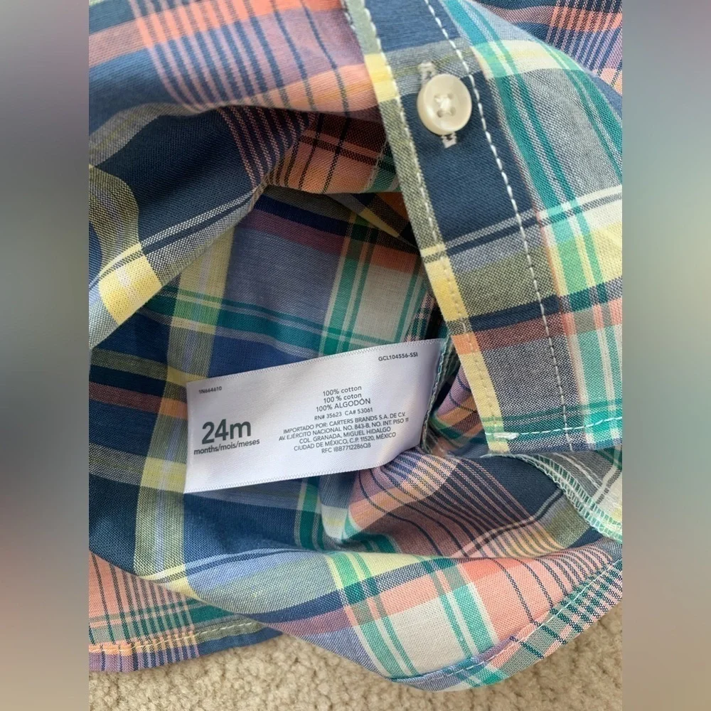Carter’s NWT Size 24 Months Button Down Shirt and Shorts Set